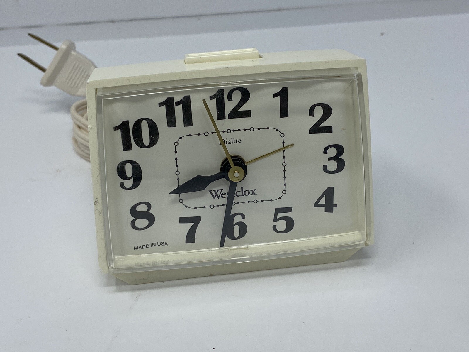 Westclox White Alarm Clock E54/55 Works Excellent Condition