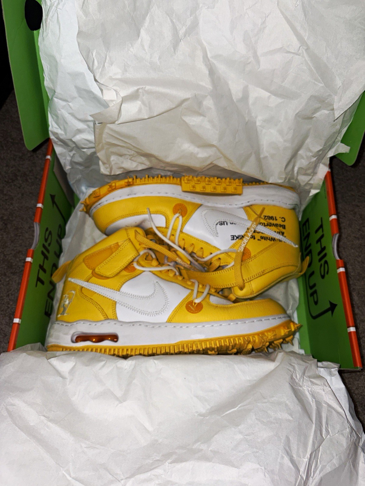 Nike x Off-White Air Force 1 Mid Varsity Maize Yellow/White Leather DR0500-101 Nike x Off-White Air Force 1 Mid Varsity Maize Yellow/White Leather DR0500-101