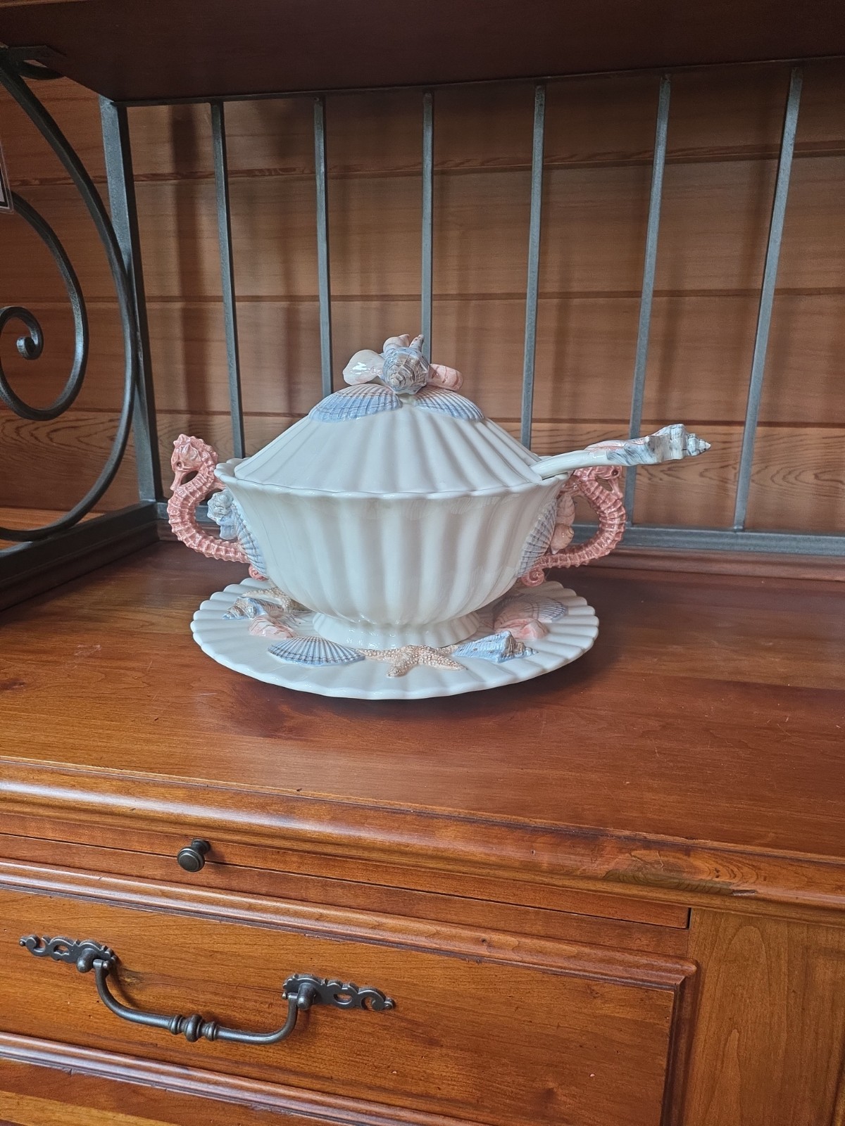 Vintage Fitz & Floyd Seahorse Seashell soup tureen set, Pristine, Complete Vintage Fitz & Floyd Seahorse Seashell soup tureen set, Pristine, Complete