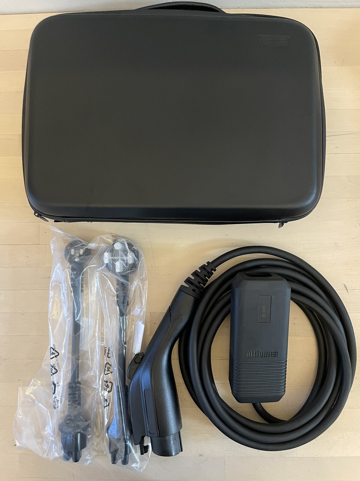 2023 2024 2025 Cadillac Lyriq EV Charger Dual level Charging Cord 32A 120v 240v 2023 2024 2025 Cadillac Lyriq EV Charger Dual level Charging Cord 32A 120v 240v