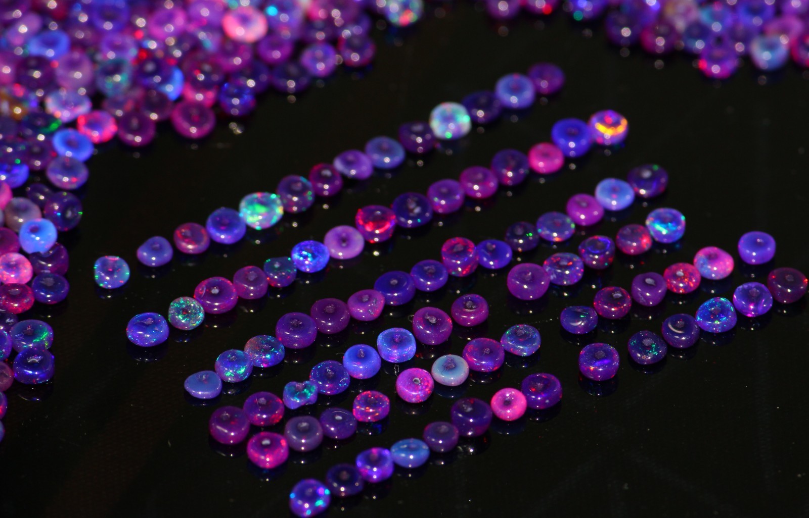 Purple Fire Opal Beads 25pcs 4-5mm Round Loose Gemstones