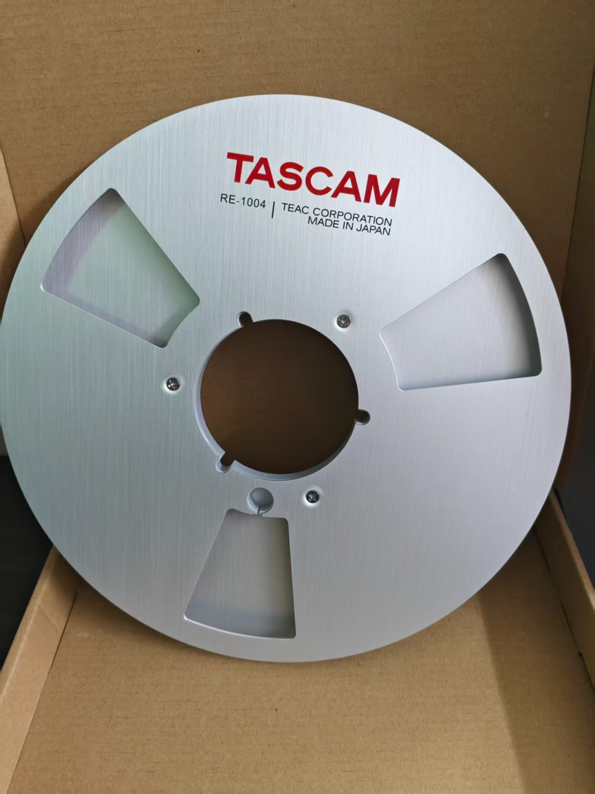 1 Silvery TASCAM 10.5'' 1/4 Light Metal Aluminum Reel to Reel Tape Reel RE-1400