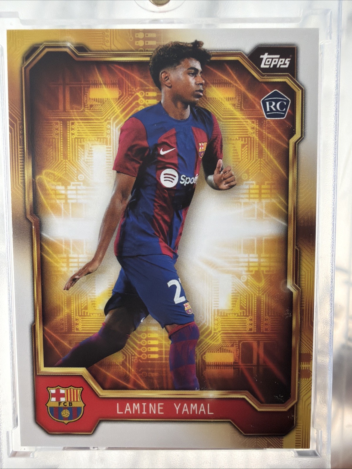 2023-24 Topps FC Barcelona Fan Set - Golden Futures Lamine Yamal #BARG-3 (RC)