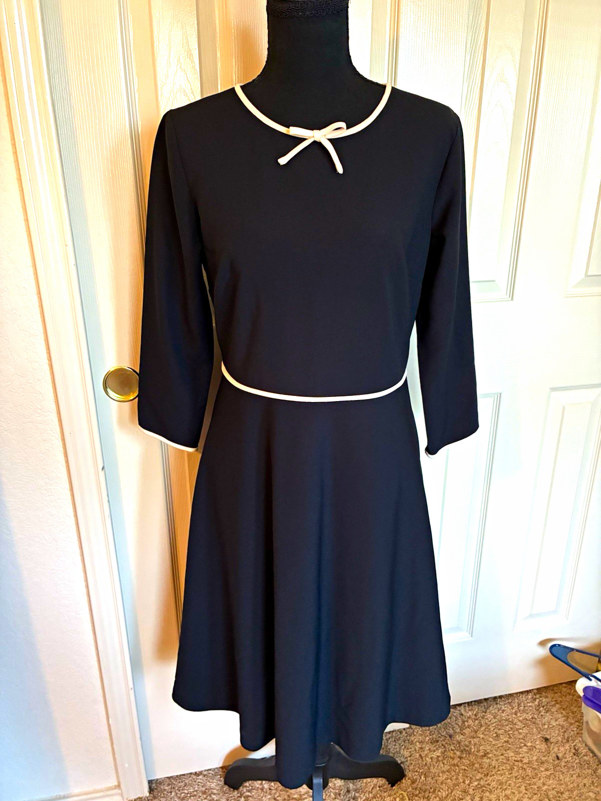 Vintage RSVP by Talbots Fit & Flare Dress 4P Black/Ivory Bow Round Neck Knee Vintage RSVP by Talbots Fit & Flare Dress 4P Black/Ivory Bow Round Neck Knee