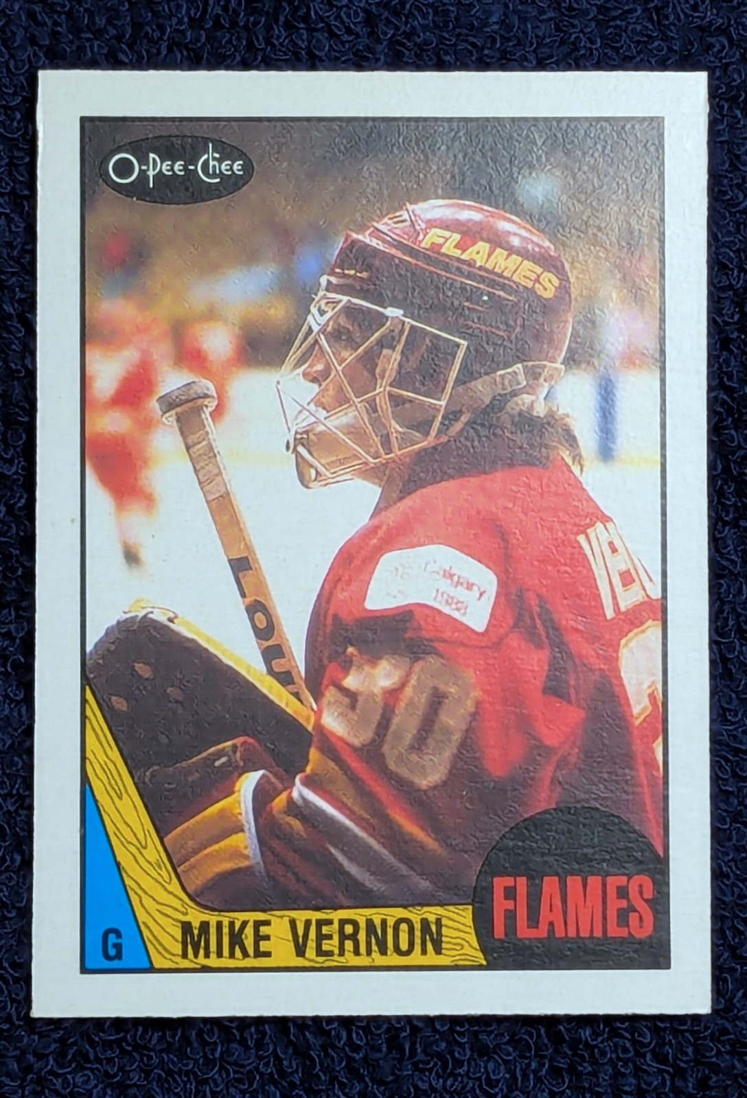 1987-88 O-Pee-Chee #215 Mike Vernon Flames Rookie Card RC OPC 1987-88 O-Pee-Chee #215 Mike Vernon Flames Rookie Card RC OPC