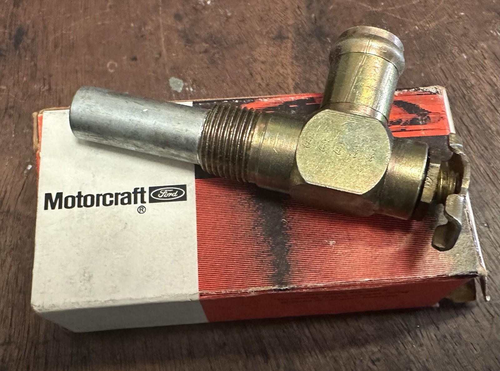 NOS 1939 1948 FORD CAR TRUCK Manual Heater Shut Off Valve FDA 18495 D Flathead NOS 1939 1948 FORD CAR TRUCK Manual Heater Shut Off Valve FDA 18495 D Flathead