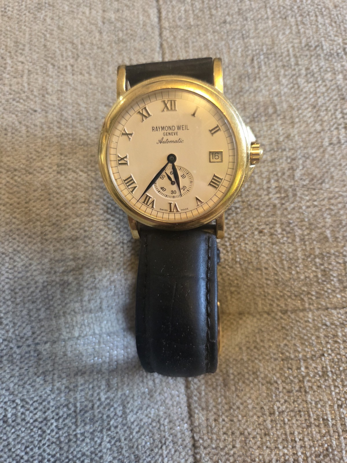 Vintage Raymond Weil Geneve Automatic Gold Tone Mens Watch Roman Dial Exhibition