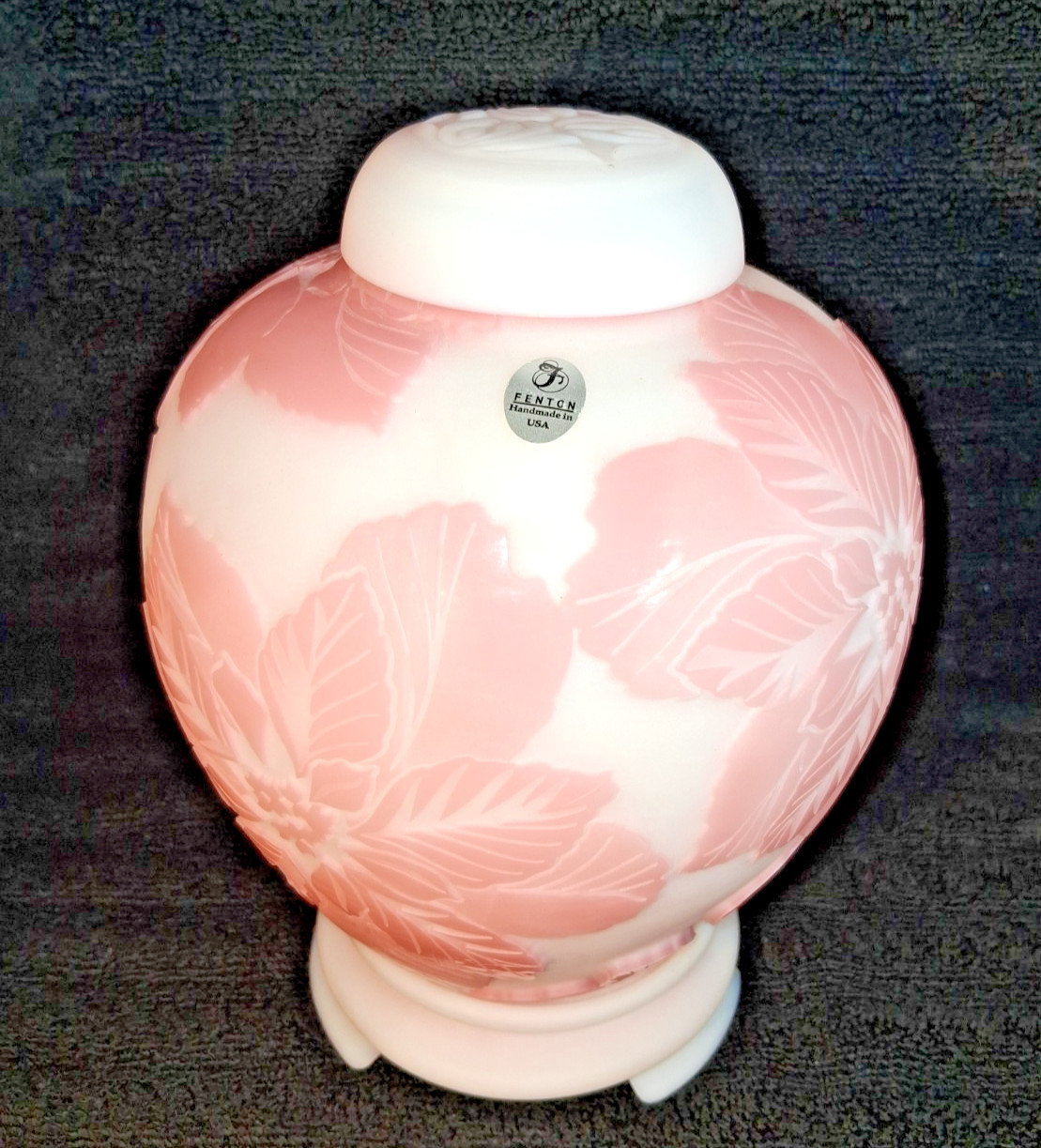 FENTON CAMEO ROSALENE POINSETTIA GINGER JAR ~KELSEY MURPHY/R. BOMKAMP #127/450~