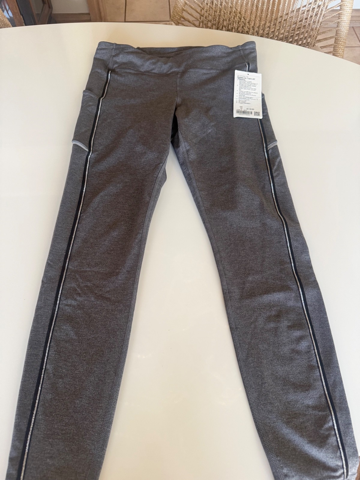 Lululemon Speed Up Tight 28\