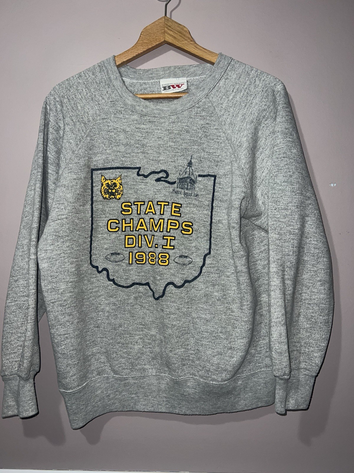 VINTAGE 1988 ST IGNATIUS HIGH SCHOOL FOOTBALL CREWNECK SWEATSHIRT CLEVELAND 