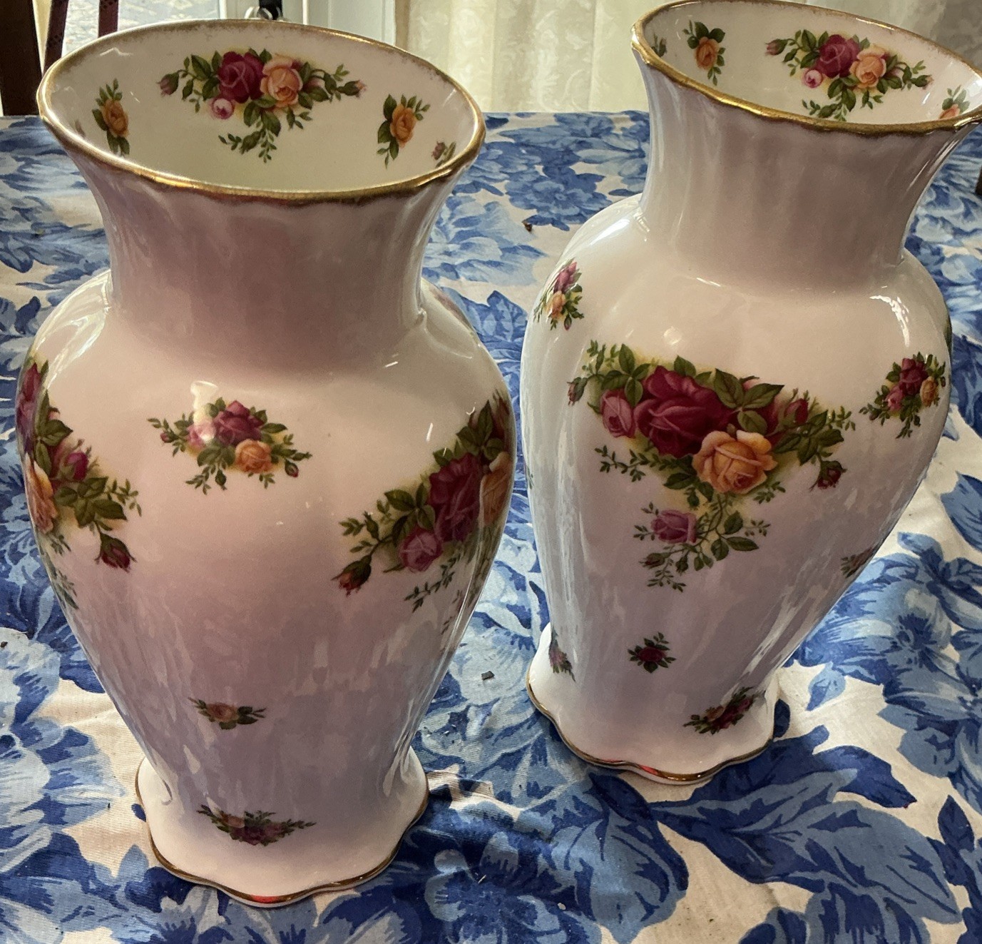 Vtg Royal Albert Bone China Old Country Roses Montrose Vase 1962 7.25 Vtg Royal Albert Bone China Old Country Roses Montrose Vase 1962 7.25