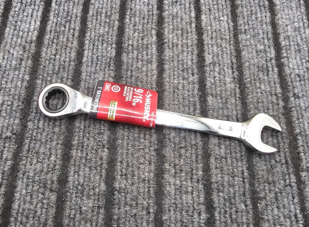 Husky HRRW916 1001381388 Reversible 9/16-Inch Ratcheting Combination Wrench