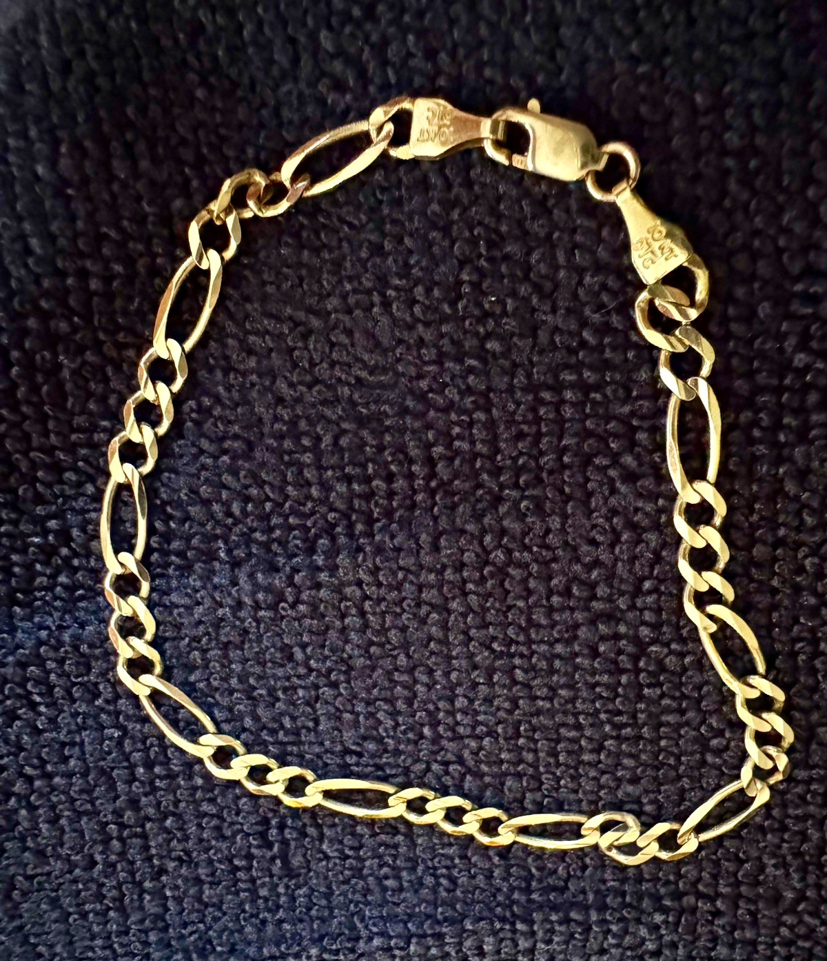 Vintage 10K Yellow Gold Figaro Chain Bracelet 8\ Vintage 10K Yellow Gold Figaro Chain Bracelet 8\