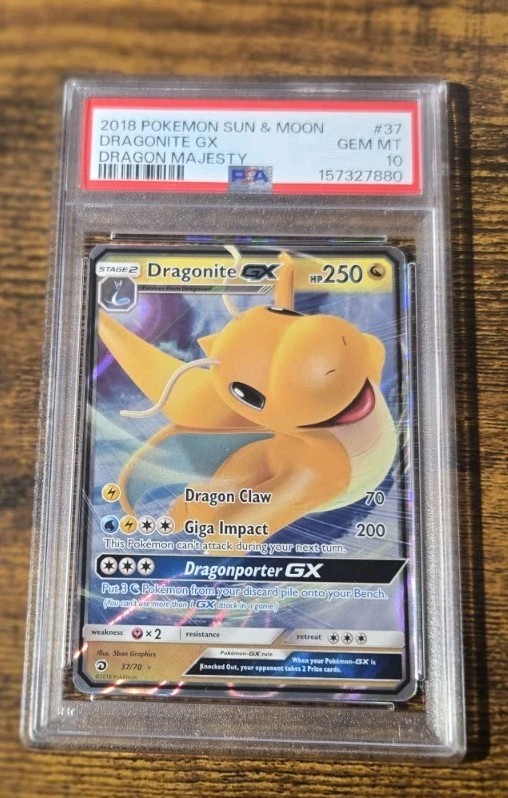 Pokémon TCG 2018 Dragon Majesty Dragonite GX Ultra Rare Holo PSA 10 Card #37/70