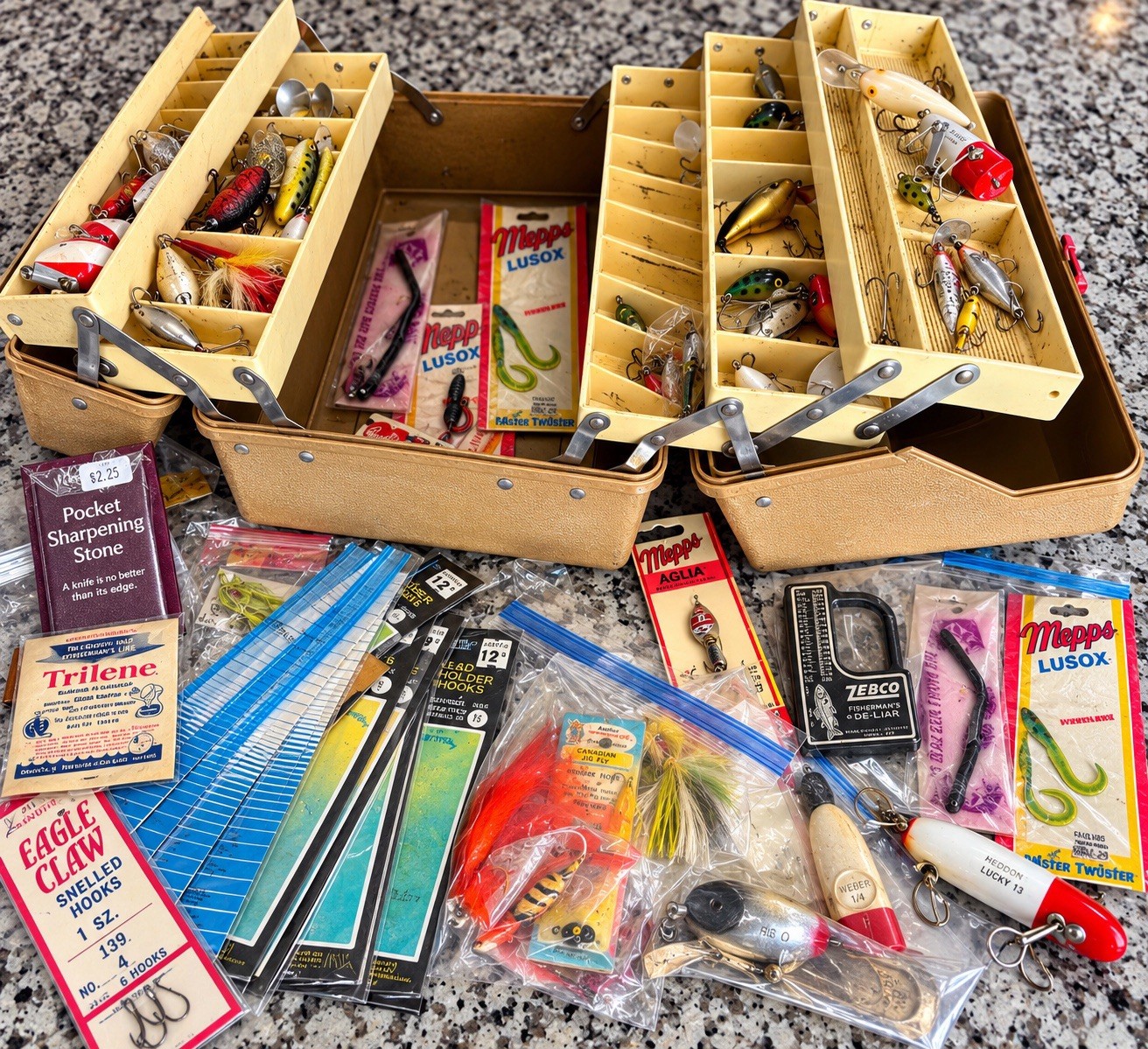 Vintage Old Pal Tackle Box LOADED Fishing Lures Heddon Cordell Arbogast Mepp LOT