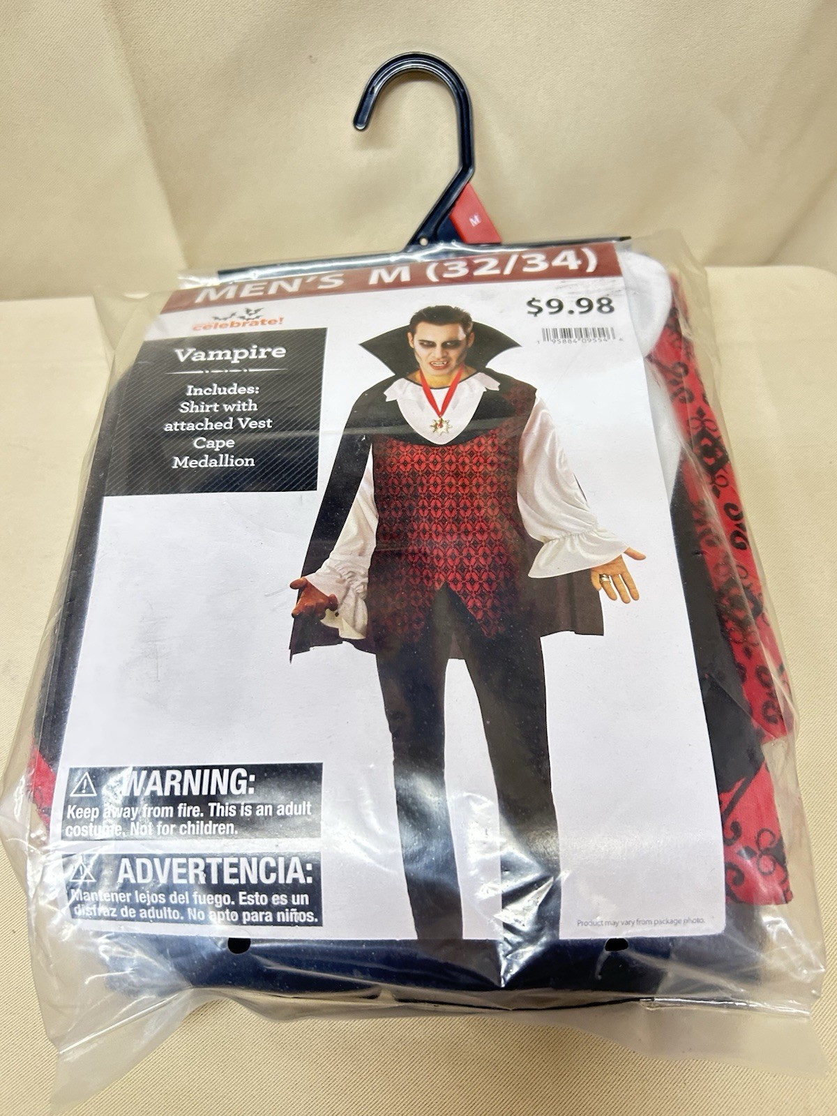 Men\'s Halloween Costume Vampire New Med 32/40 Shirt W/Vest, Cape, & Medallion Men\'s Halloween Costume Vampire New Med 32/40 Shirt W/Vest, Cape, & Medallion