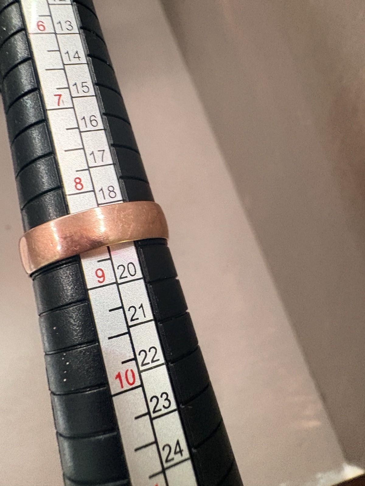 Vintage Solid 10K Yellow Gold Band Ring SR & Co Sears 1.968g Size 8.5 Vintage Solid 10K Yellow Gold Band Ring SR & Co Sears 1.968g Size 8.5
