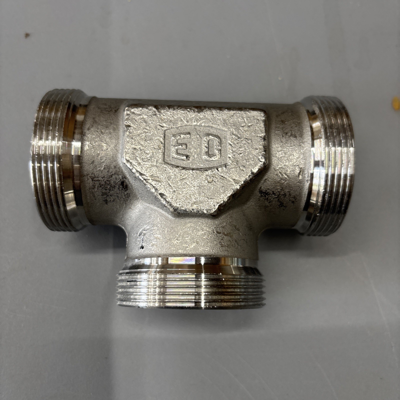 Parker EO Stainless Metric Union Tee T42LSS1X. Sold by each. New. 