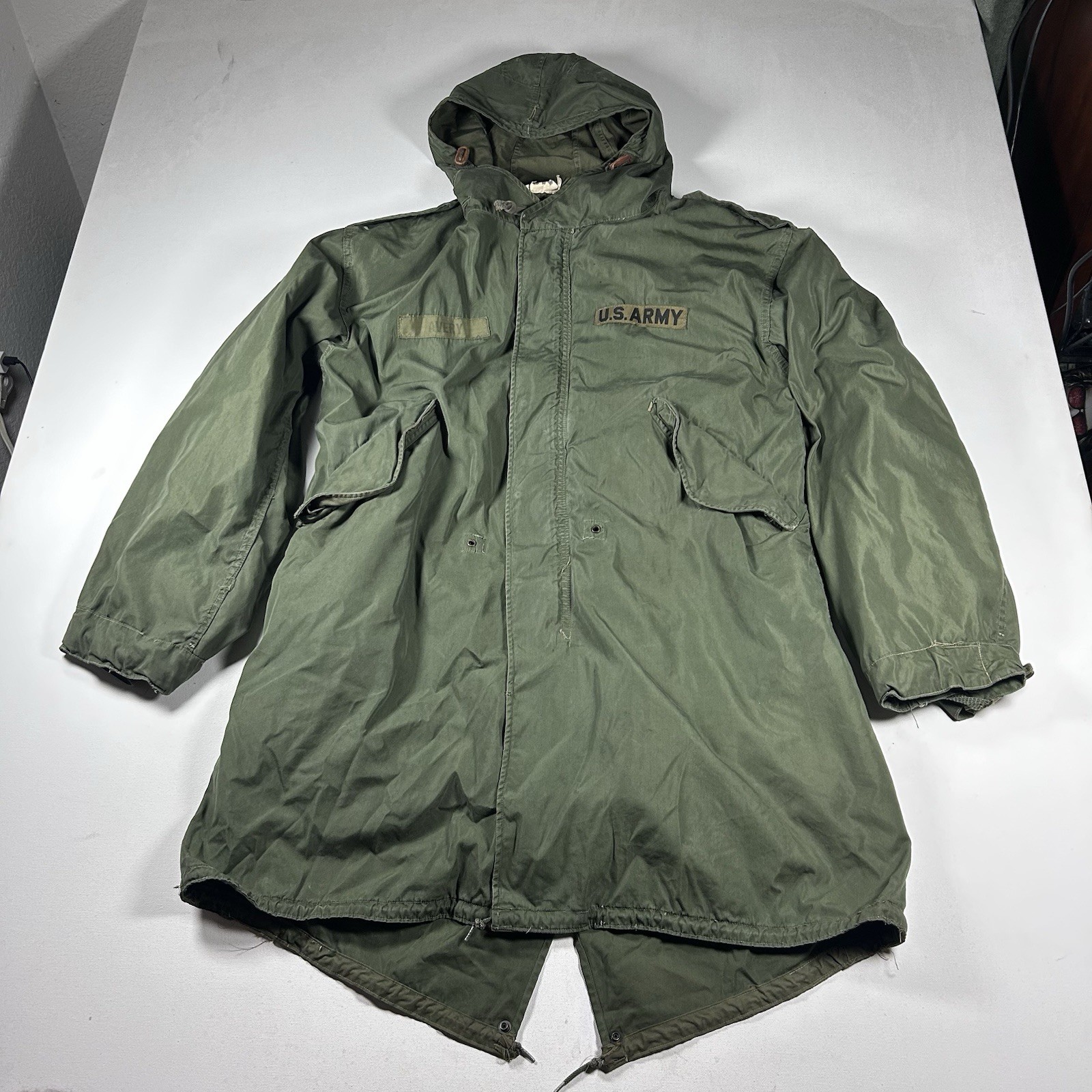 Vintage US Army M-1951 M51 Fishtail Parka w/ Original Mohair Wool Liner Medium