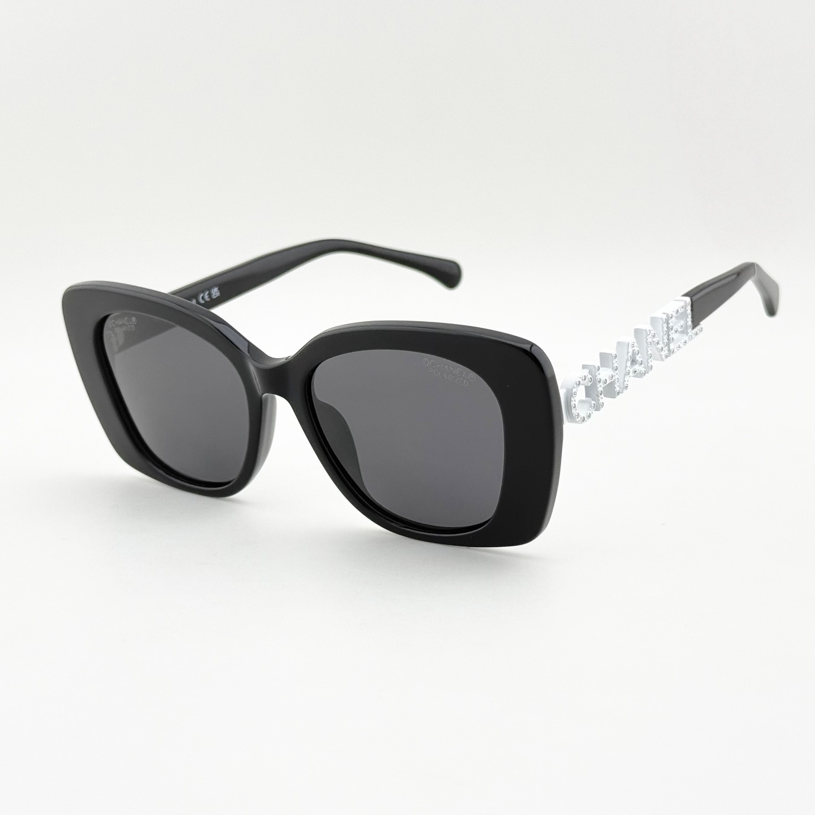 CHANEL CH5422B Cat Eye Sunglasses Black Acetate Gray Lens Crystal Logo 53-17-145