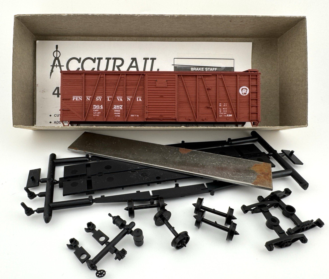 VINTAGE Accurail 4402 HO Scale PRR 40\' OB Steel Door Boxcar Road #564287
