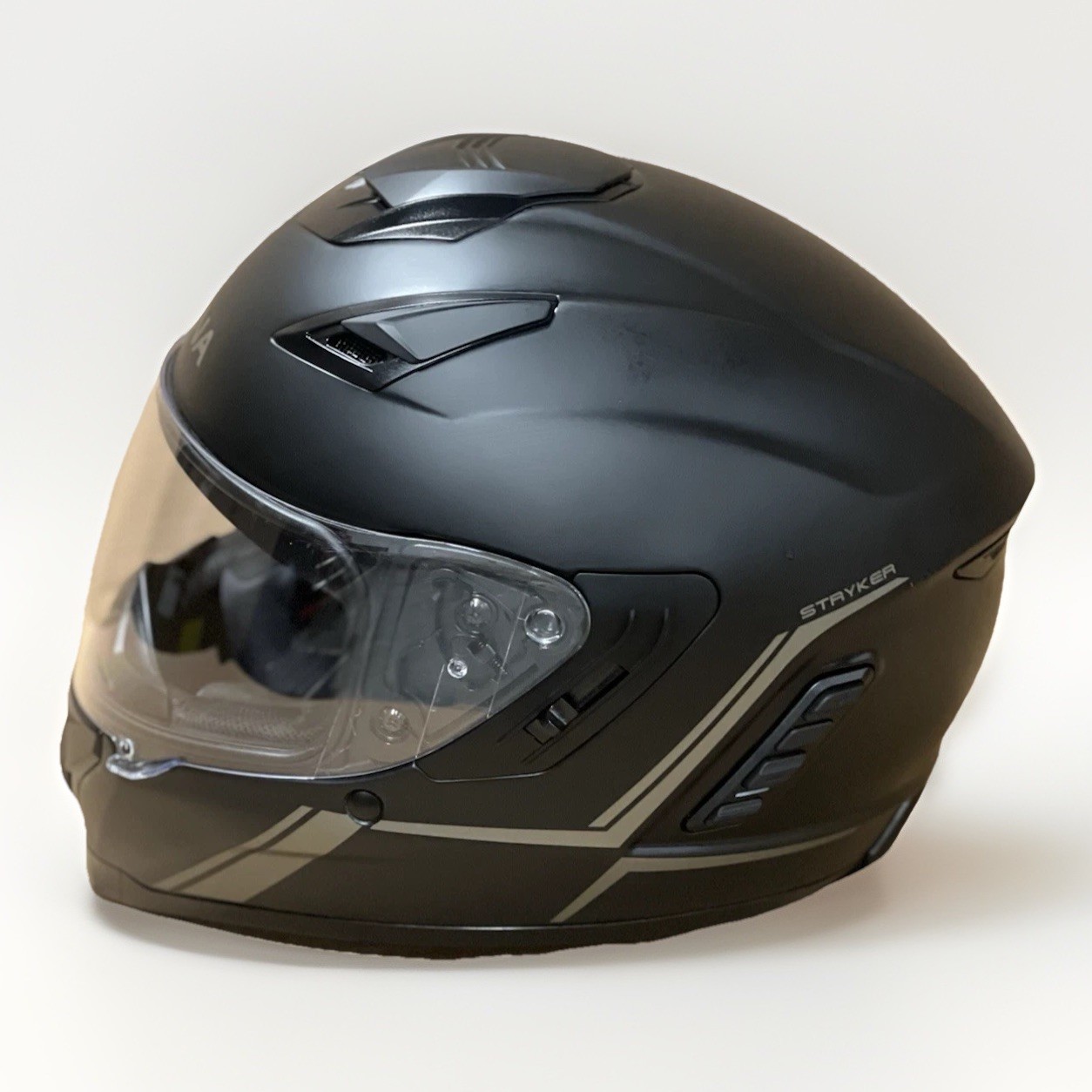 (LARGE) Sena Stryker Motorcycle Helmet Matte Black with Bluetooth (L) (LARGE) Sena Stryker Motorcycle Helmet Matte Black with Bluetooth (L)