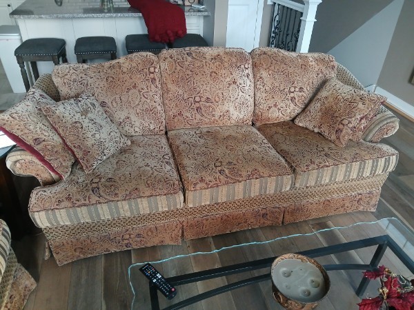 PENDING - Elegant 3-Piece Brocade Living Room Set (Havertys)