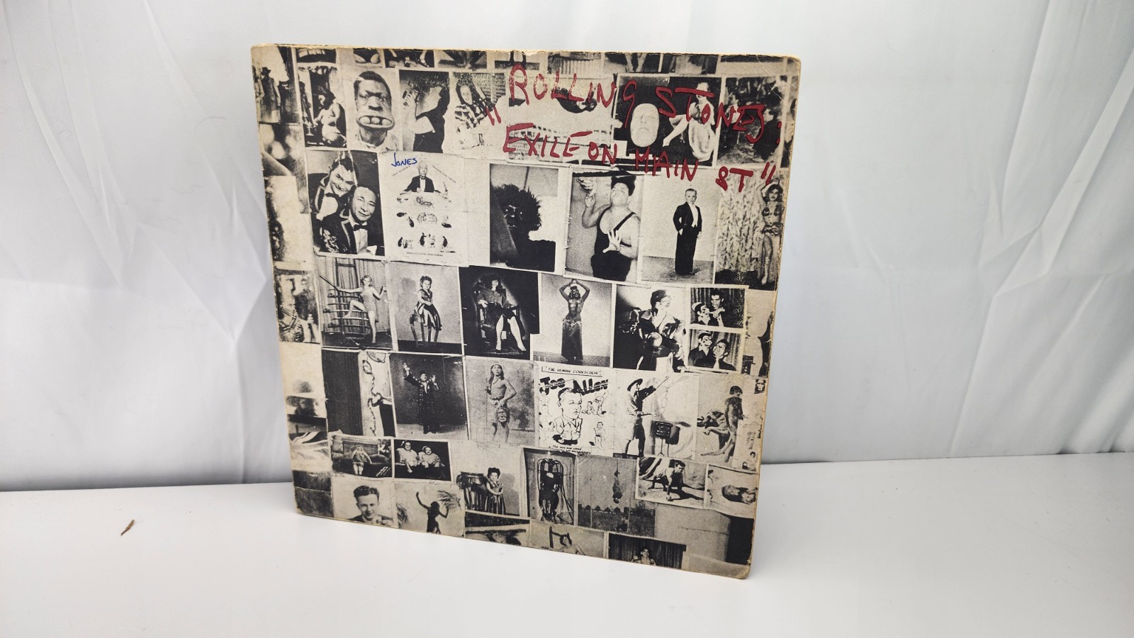 The Rolling Stones Exile On Main Street Vinyl Record COC 2-2900 The Rolling Stones Exile On Main Street Vinyl Record COC 2-2900