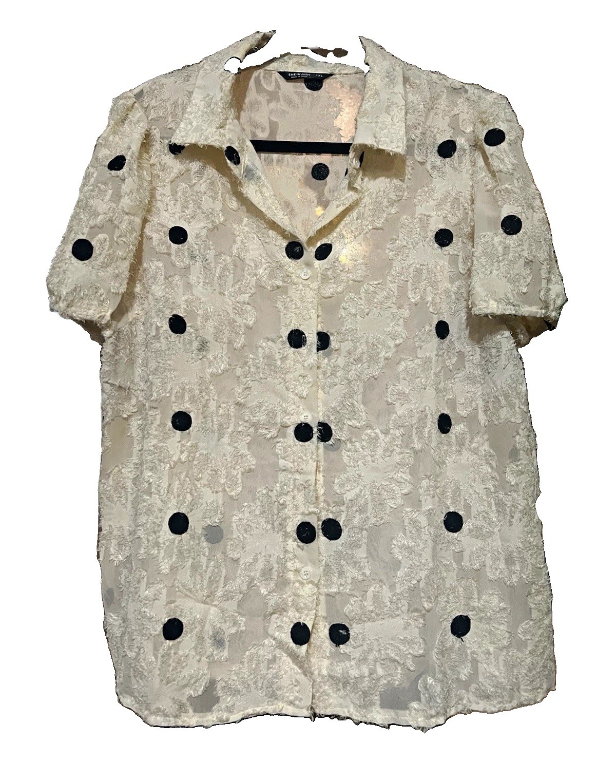 SHEIN CURVE 1X Plus Ivory/Black Polka Dot Lace Collared Button Blouse SHEIN CURVE 1X Plus Ivory/Black Polka Dot Lace Collared Button Blouse