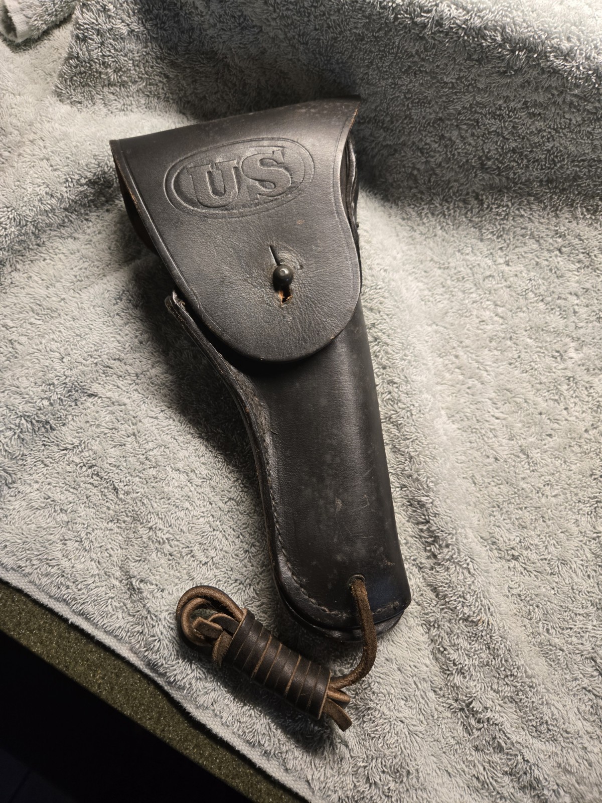 1943 Graton & Knight Co. 45 Cal. U.S. Military Leather Holster VERY NICE 1943 Graton & Knight Co. 45 Cal. U.S. Military Leather Holster VERY NICE