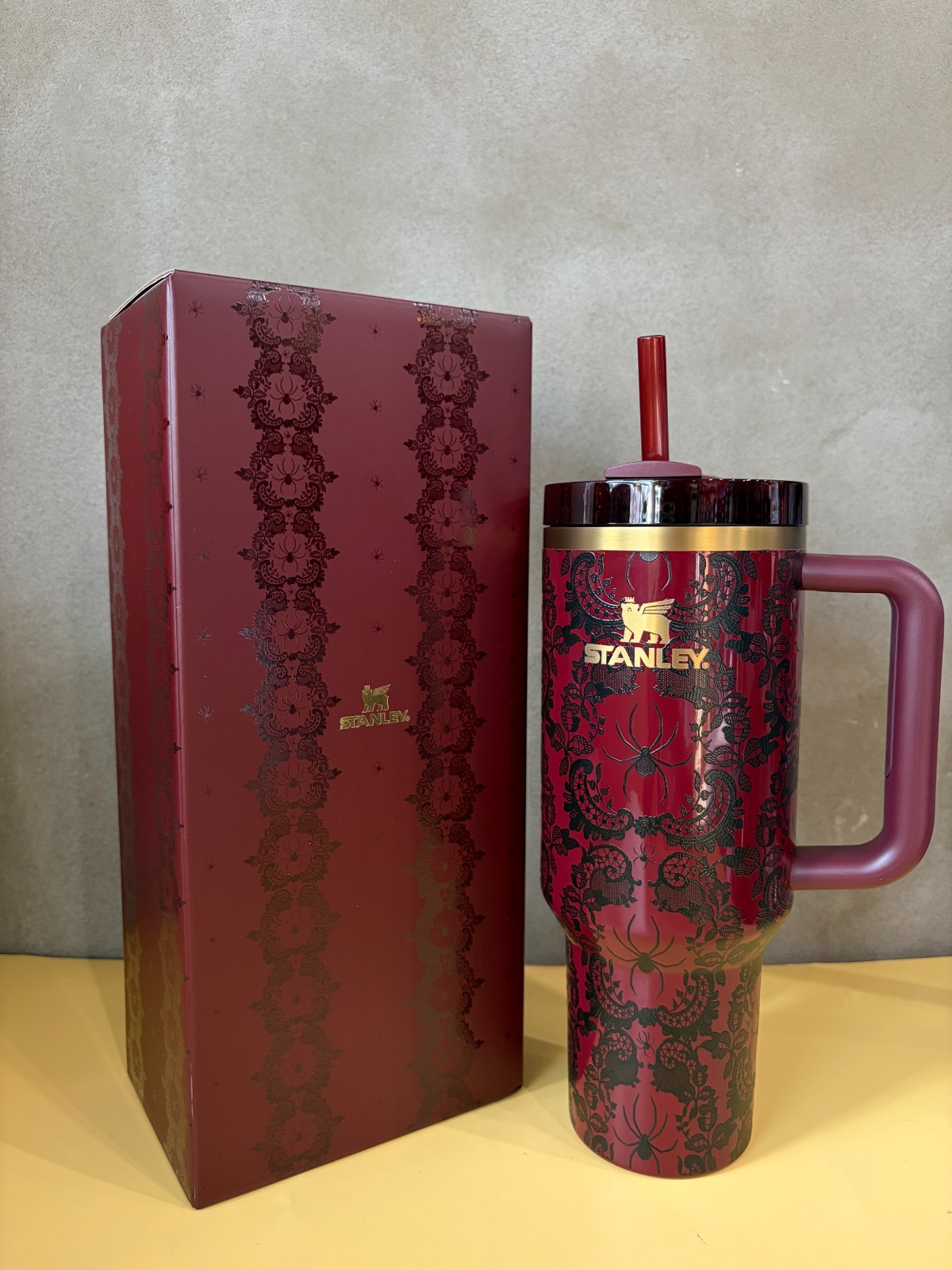 [Bordeaux Magic Collection] Stanley Quencher H2.0 FlowState Tumbler 1.18L/40oz