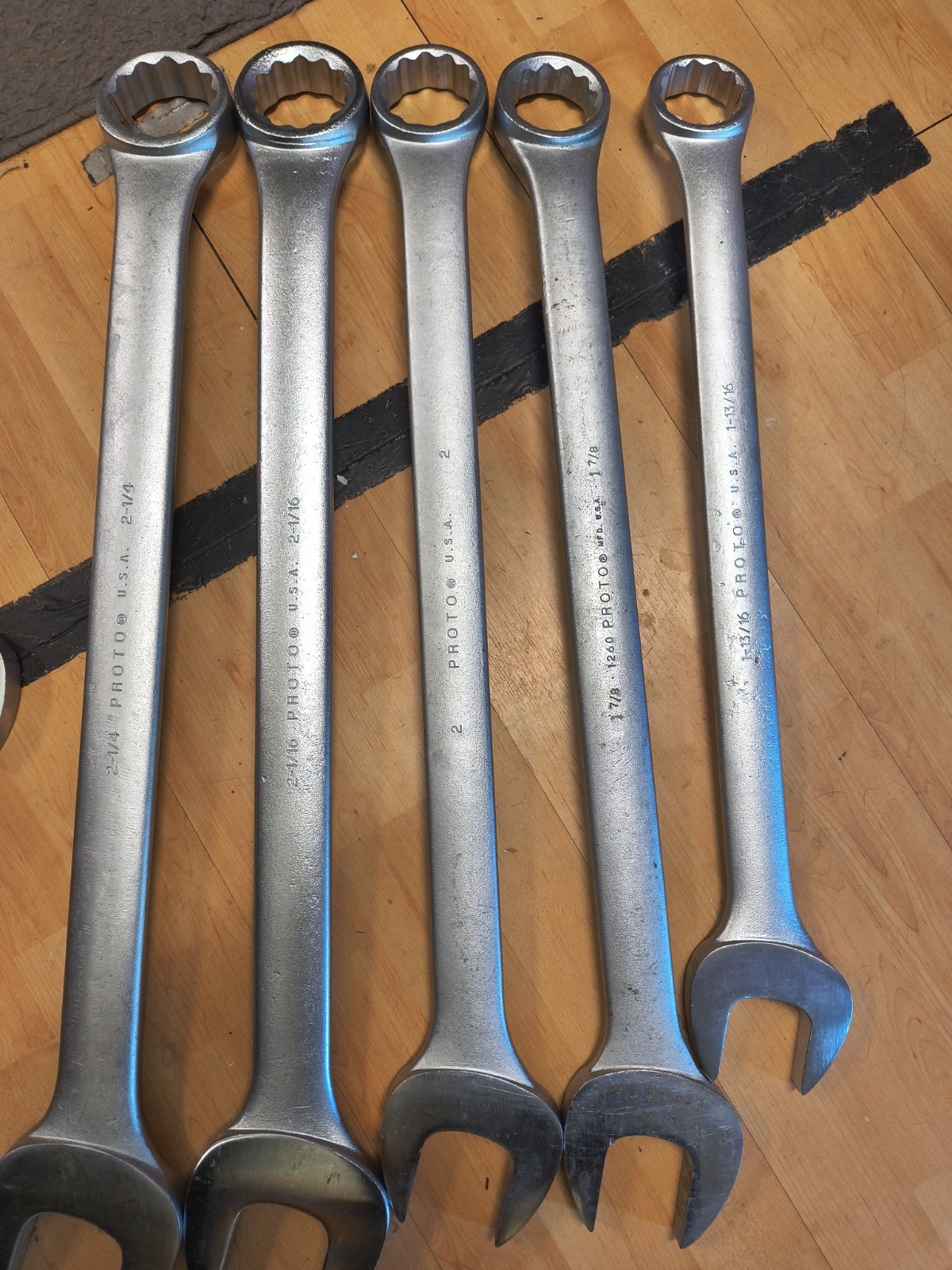 Proto Combination Wrench Set 5 piece 1 13/16 to 2 1/4 Proto Combination Wrench Set 5 piece 1 13/16 to 2 1/4