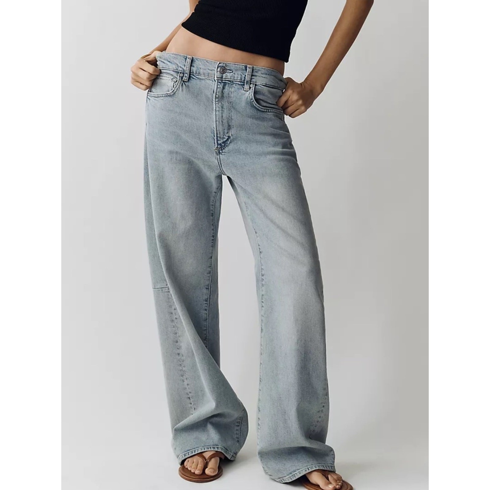 PAIGE $269 Arellia Skimmer High Rise Tapered Jeans Mar Vista Size 28 PAIGE $269 Arellia Skimmer High Rise Tapered Jeans Mar Vista Size 28