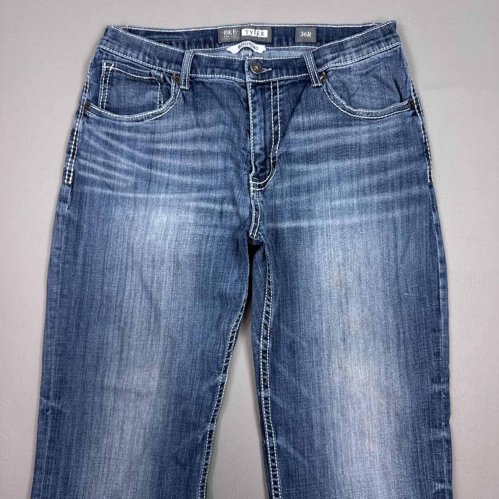 BKE Jeans Mens 36x32 Blue Tyler Bootcut Buckle Pants Faded Stretch Embroidery BKE Jeans Mens 36x32 Blue Tyler Bootcut Buckle Pants Faded Stretch Embroidery