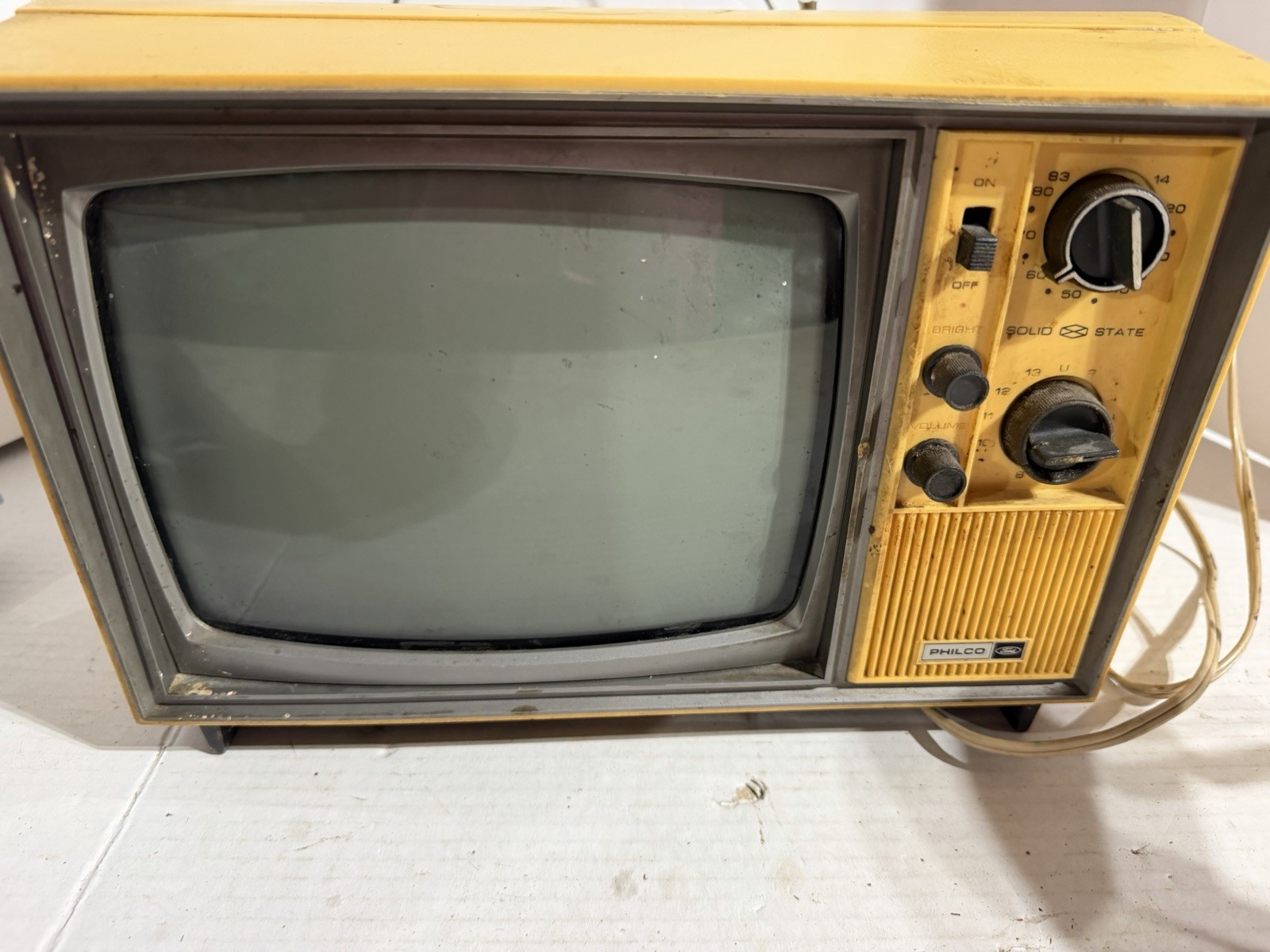 VINTAGE PHILCO TV MODEL S 1040 WH 1070’s WORKING
