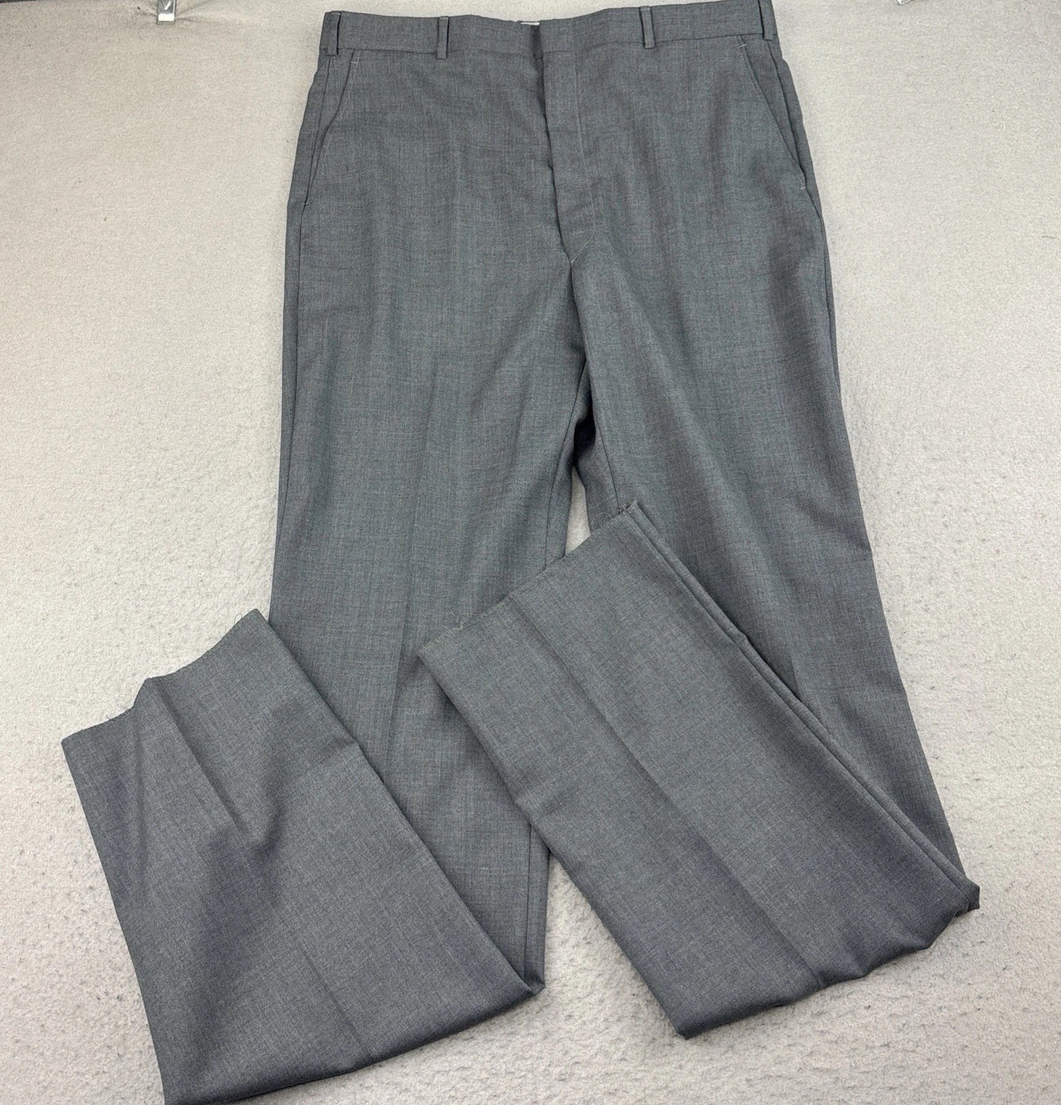 VTG Stafford Pants Mens 38 Gray Worsted Wool Blend Flat Front Unhemmed Pant NWT VTG Stafford Pants Mens 38 Gray Worsted Wool Blend Flat Front Unhemmed Pant NWT