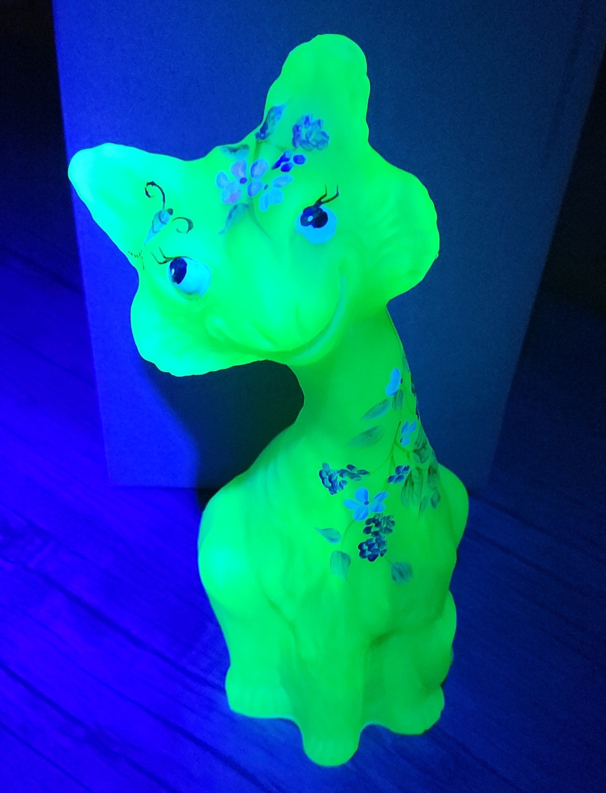 Fenton Key Lime Satin Alley Cat HP Floral Special Order QVC 2009 GLOWS Fenton Key Lime Satin Alley Cat HP Floral Special Order QVC 2009 GLOWS