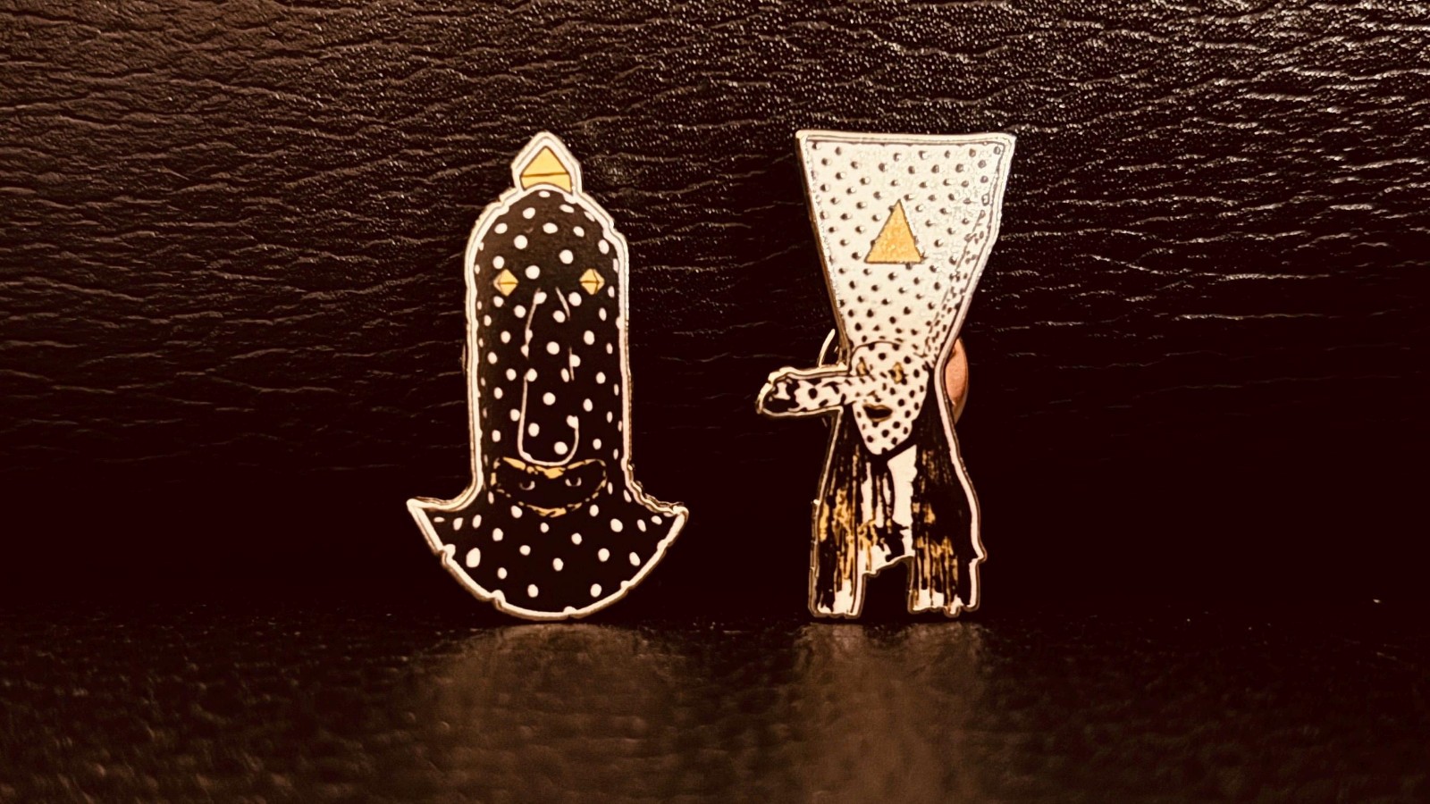 Angine de Poitrine Khn & Klek LARGE SIZE - Two (2) Enamel Pins - 1.75\