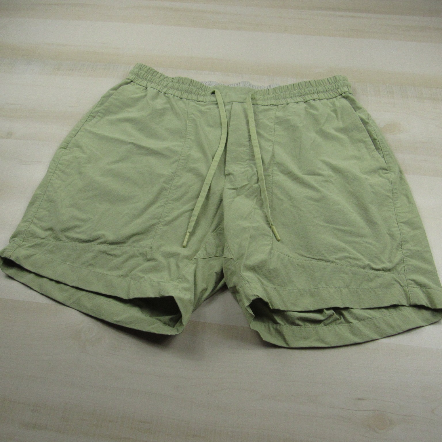 Lululemon Shorts Mens Extra Large Green Bowline Ripstop Stretch Linerless