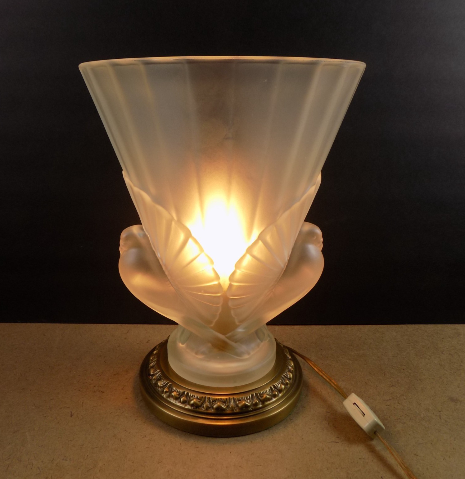 Vintage French Frosted Glass Dove Torchiere Lamp Art Deco Style VGC 11
