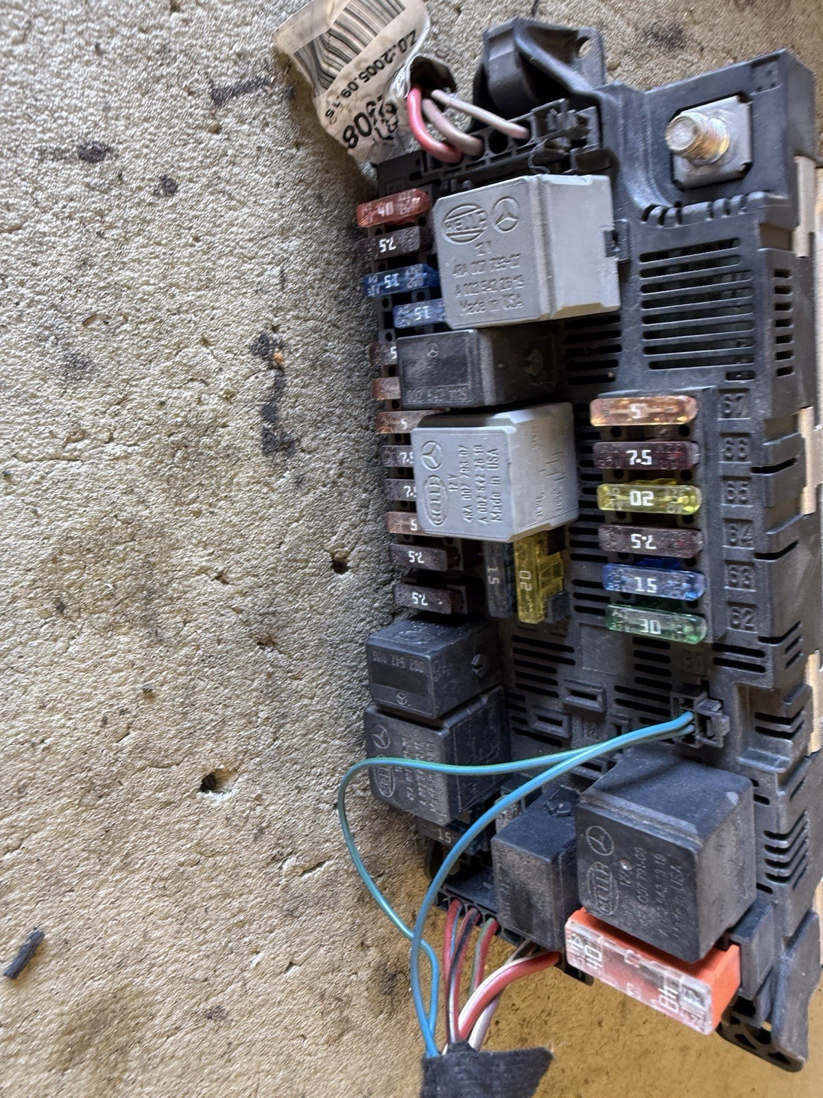 03-11 Mercedes W211 W219 E350 Front SAM Fuse Relay Module 2115457701 Oem Unit 