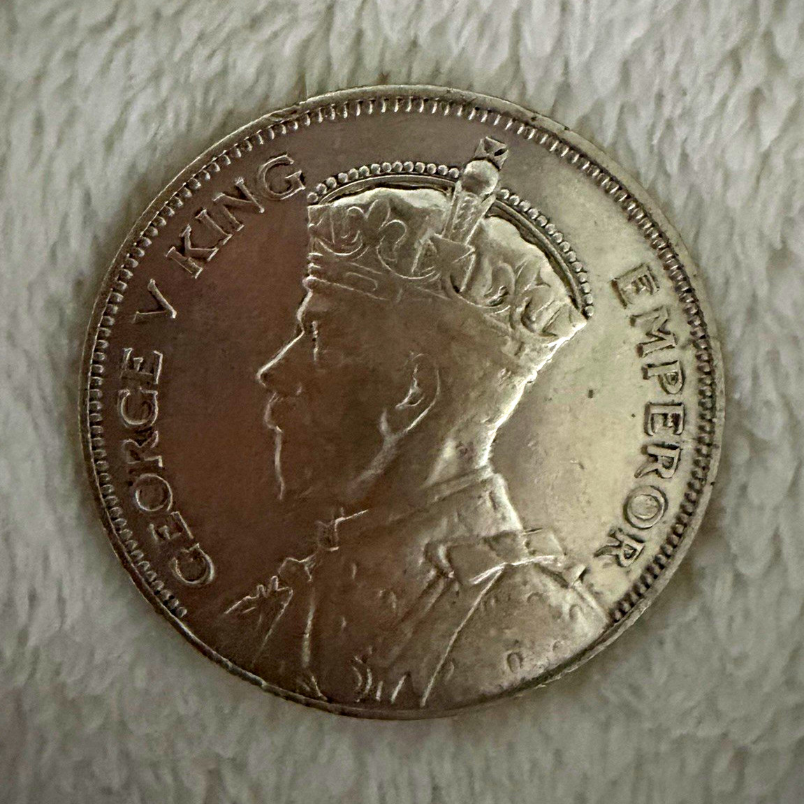 1933 New Zealand Half Crown George VI Silver Coin 0.5 Fine Silver 1933 New Zealand Half Crown George VI Silver Coin 0.5 Fine Silver