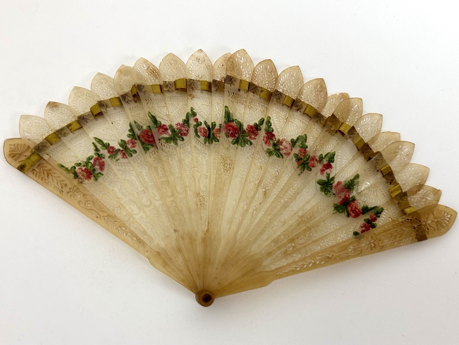 Antique Carved Horn Hand Fan French 19th Century Hand Painted Roses Antique Carved Horn Hand Fan French 19th Century Hand Painted Roses