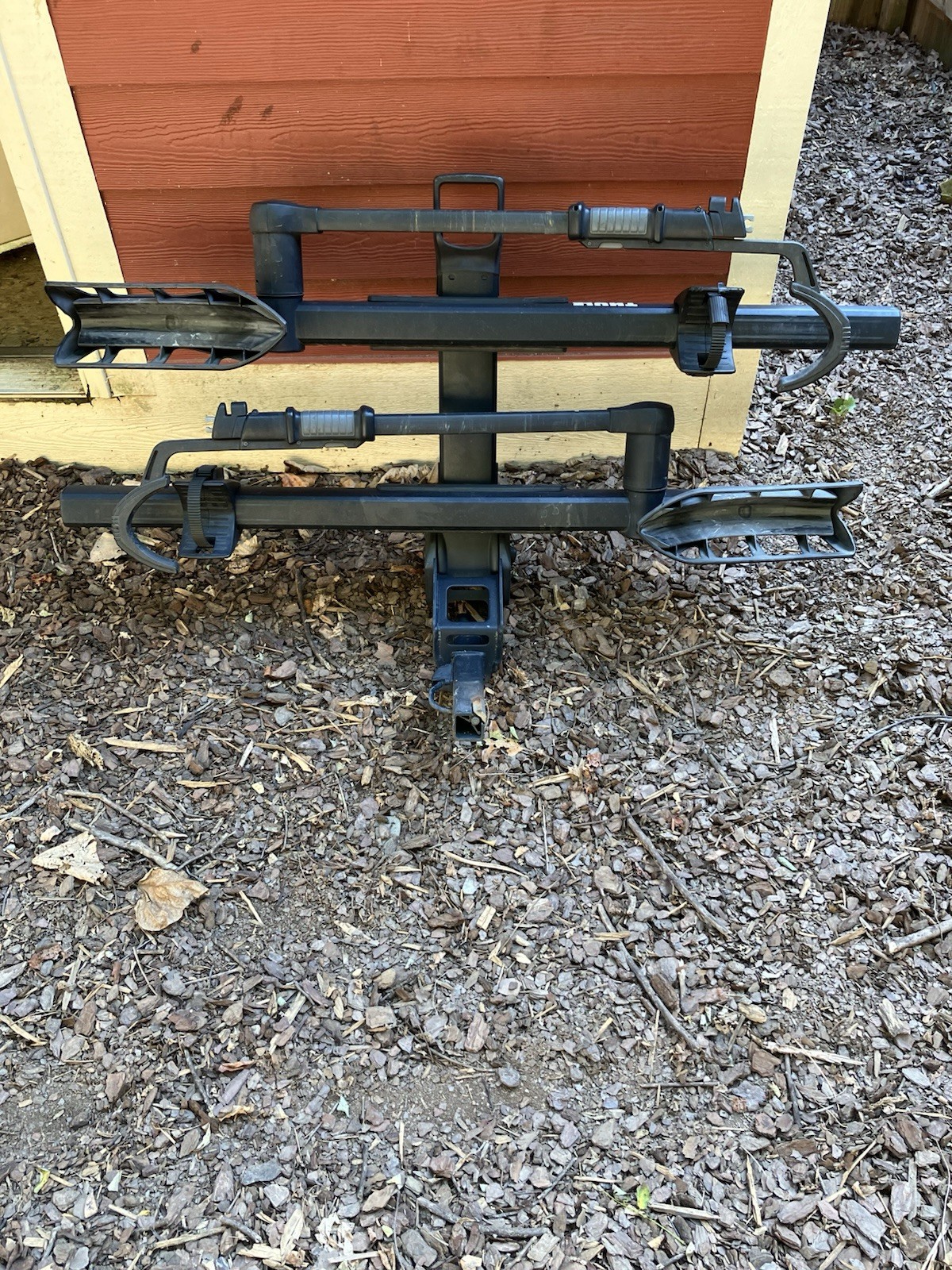 Thule T2 Pro XT Black Tray for Bike Rack Hitch Mount Carrier with 2 Keys Used