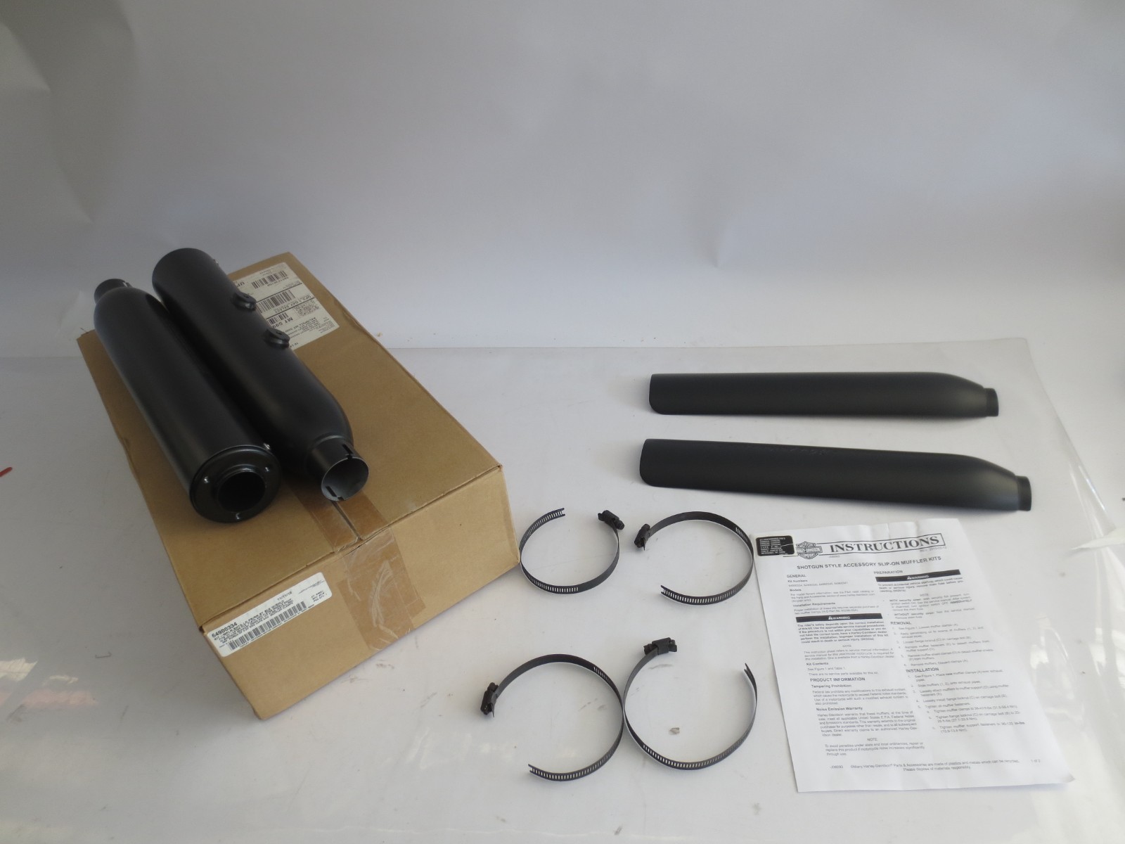 NEW Screamin Eagle 07-17 Softail Shotgun Dual Mufflers w Heat Shield 64900334