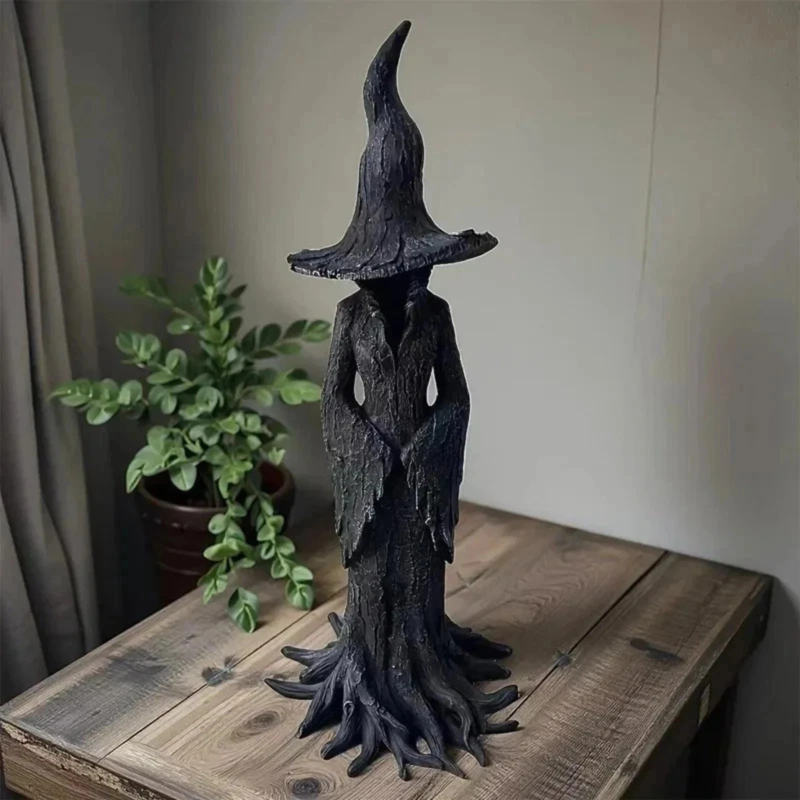 2026 Cracker Barrel Tree Witch Statue Halloween Decor Gift New in Box ~ 20cm 2026 Cracker Barrel Tree Witch Statue Halloween Decor Gift New in Box ~ 20cm