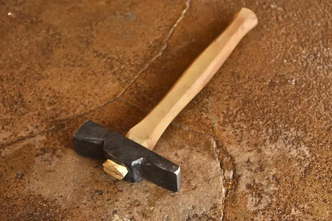 Medieval Blacksmith’s Forging Hammer - 2.25lb 