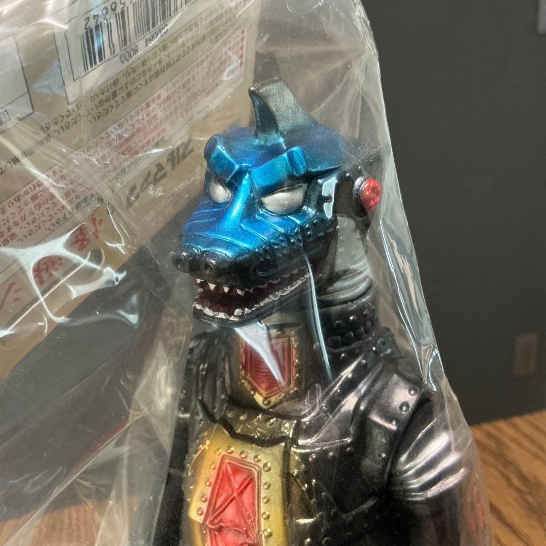 Bullmark MechaGodzilla Sofubi Japanese Vinyl Figure Metallic Blue Black Version