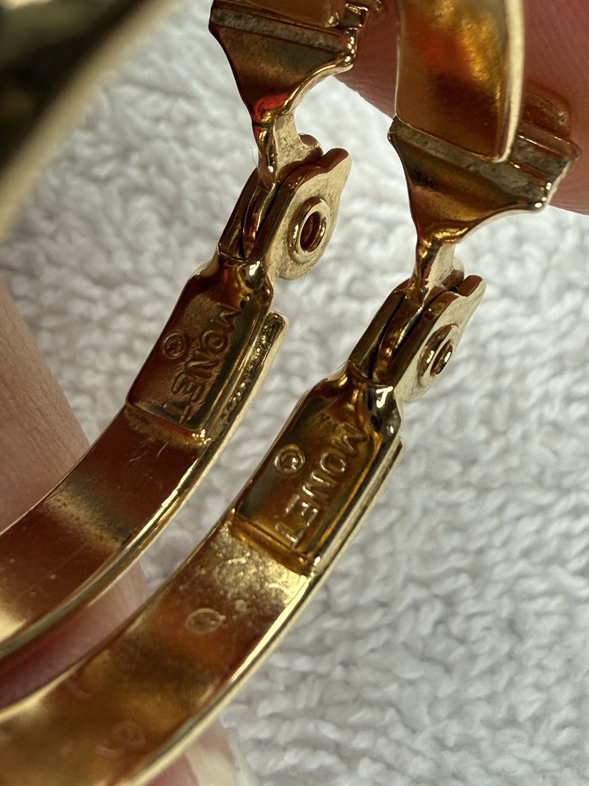 Vintage MONET Gold Tone Hoop Clip-On Earrings Signed Classic Chunky Jewelry Vintage MONET Gold Tone Hoop Clip-On Earrings Signed Classic Chunky Jewelry