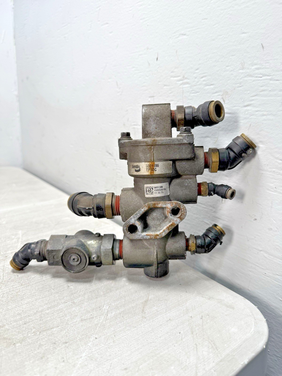 2022 FREIGHTLINER Bendix Tractor Protection Control Valve - P/N 5001186 *1925*